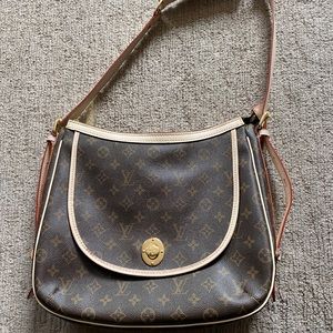 Authentic Louis Vuitton Purse